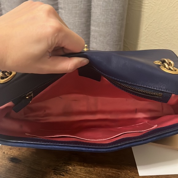 100% Authentic Royal Blue Velvet Gucci Marmont Medium - Picture 6 of 9